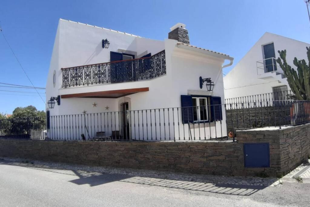 Vila A Casa Da Foz Moradia Com Vista Mar Sesimbra Exteriér fotografie